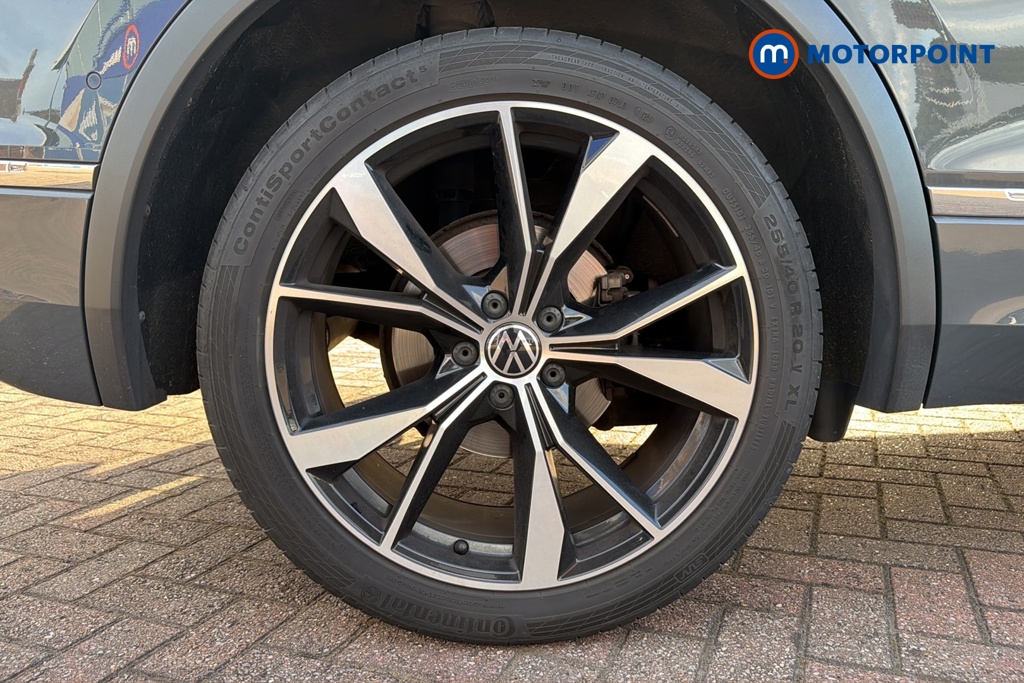 Volkswagen Tiguan R-Line Automatic Petrol SUV - Stock Number (1678348) - 46th supplementary image