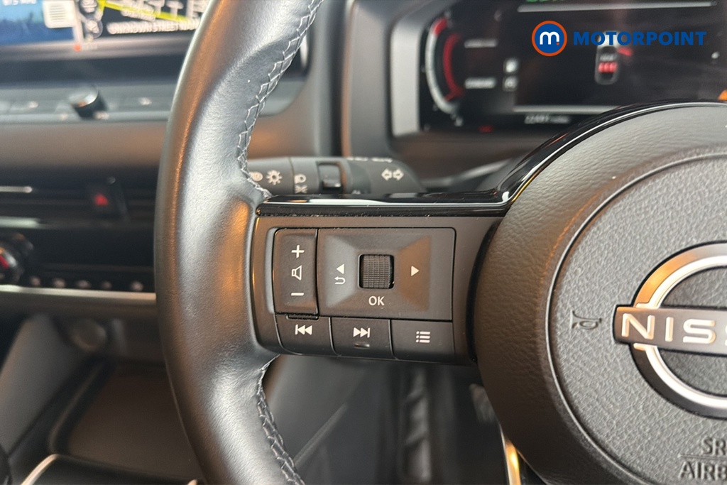 Nissan Qashqai N-Connecta Manual Petrol SUV - Stock Number (1678965) - 4th supplementary image