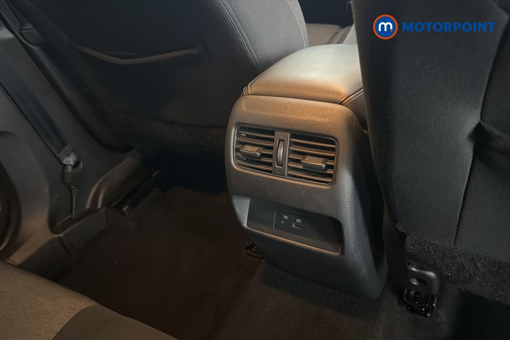 Nissan Qashqai N-Connecta Manual Petrol SUV - Stock Number (1678965) - 28th supplementary image