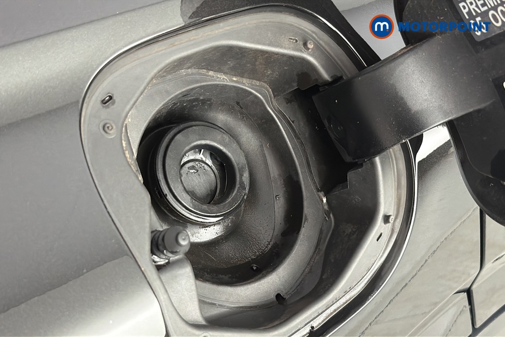 Nissan Qashqai N-Connecta Manual Petrol SUV - Stock Number (1678965) - 41st supplementary image