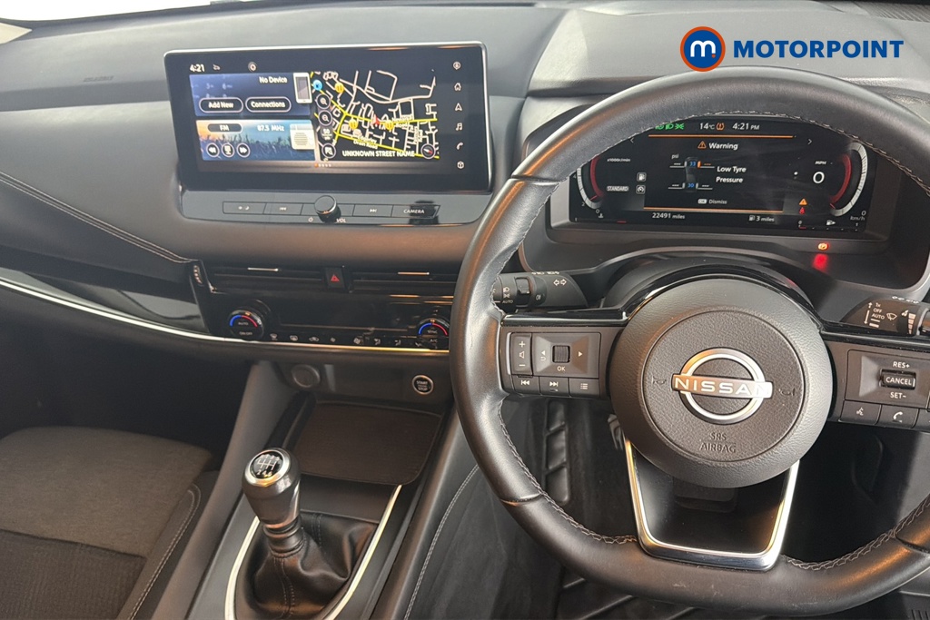 Nissan Qashqai N-Connecta Manual Petrol SUV - Stock Number (1678965) - 1st supplementary image