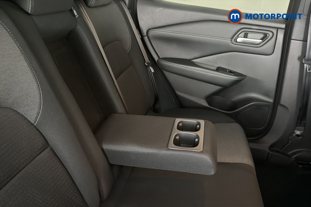 Nissan Qashqai N-Connecta Manual Petrol SUV - Stock Number (1678967) - 26th supplementary image