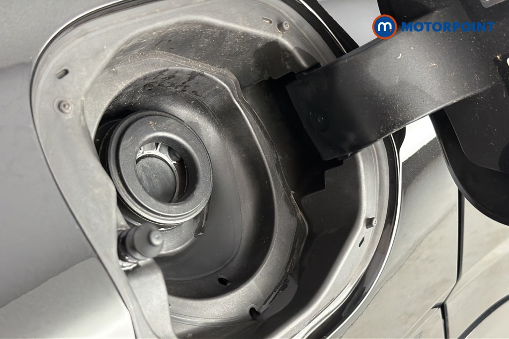 Nissan Qashqai N-Connecta Manual Petrol SUV - Stock Number (1678967) - 41st supplementary image