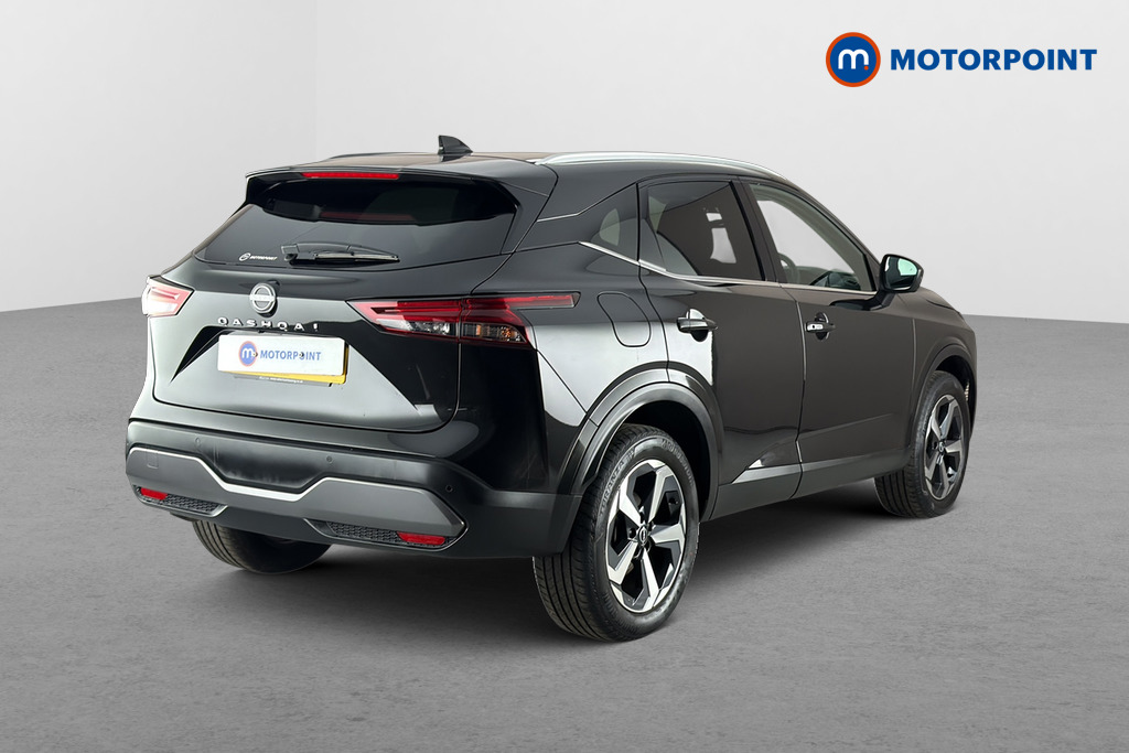 Nissan Qashqai N-Connecta Manual Petrol SUV - Stock Number (1678967) - Passenger side rear corner