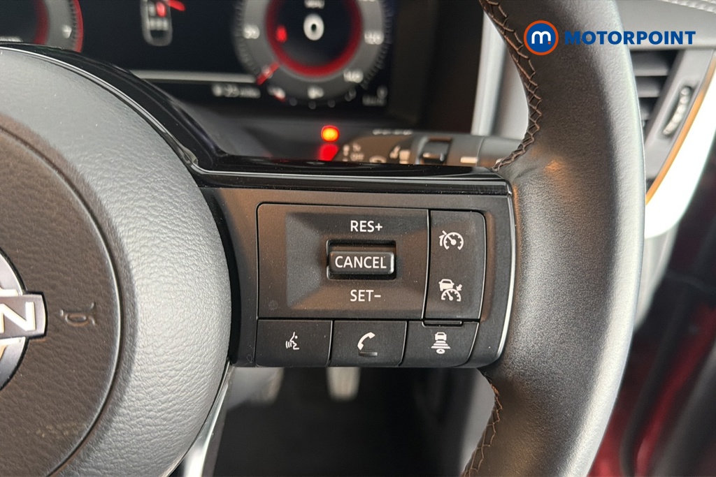 Nissan Qashqai N-Connecta Manual Petrol SUV - Stock Number (1678968) - 3rd supplementary image