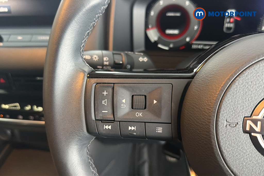 Nissan Qashqai N-Connecta Manual Petrol SUV - Stock Number (1678968) - 4th supplementary image