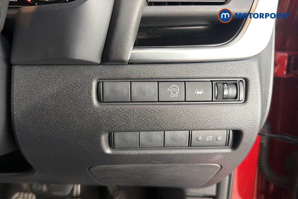 Nissan Qashqai N-Connecta Manual Petrol SUV - Stock Number (1678968) - 11th supplementary image
