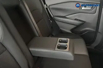 Nissan Qashqai N-Connecta Manual Petrol SUV - Stock Number (1678968) - 26th supplementary image