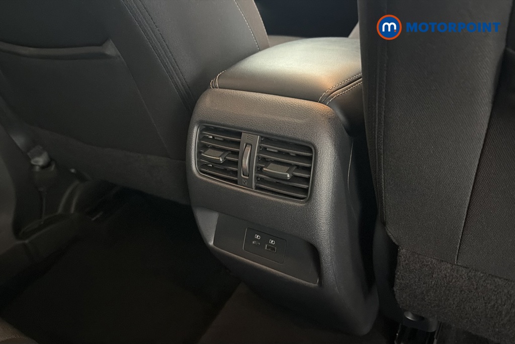 Nissan Qashqai N-Connecta Manual Petrol SUV - Stock Number (1678968) - 28th supplementary image