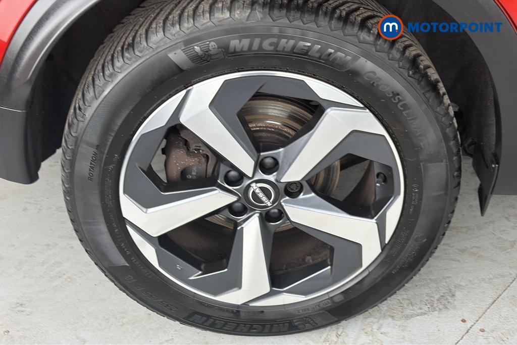 Nissan Qashqai N-Connecta Manual Petrol SUV - Stock Number (1678968) - 46th supplementary image