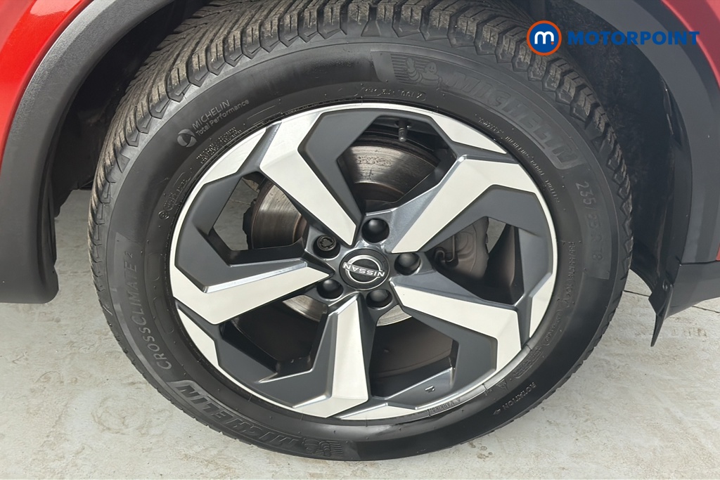 Nissan Qashqai N-Connecta Manual Petrol SUV - Stock Number (1678968) - 47th supplementary image