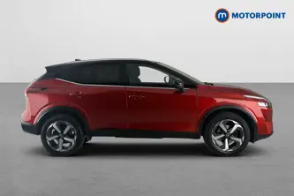 Nissan Qashqai N-Connecta Manual Petrol SUV - Stock Number (1678968) - Passenger side
