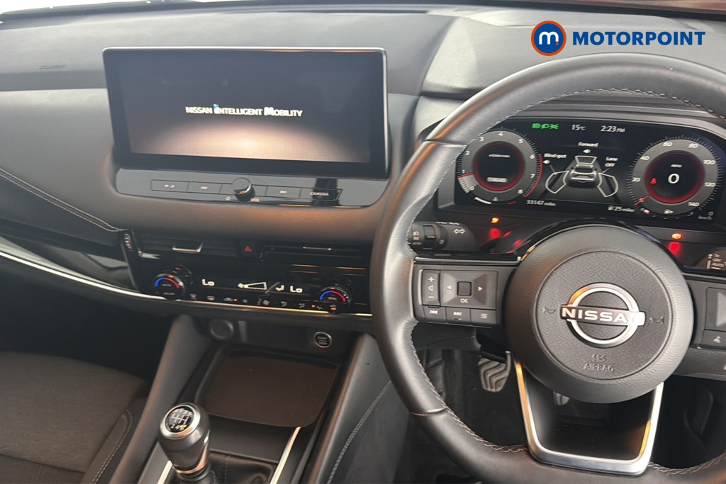 Nissan Qashqai N-Connecta Manual Petrol SUV - Stock Number (1678968) - 1st supplementary image