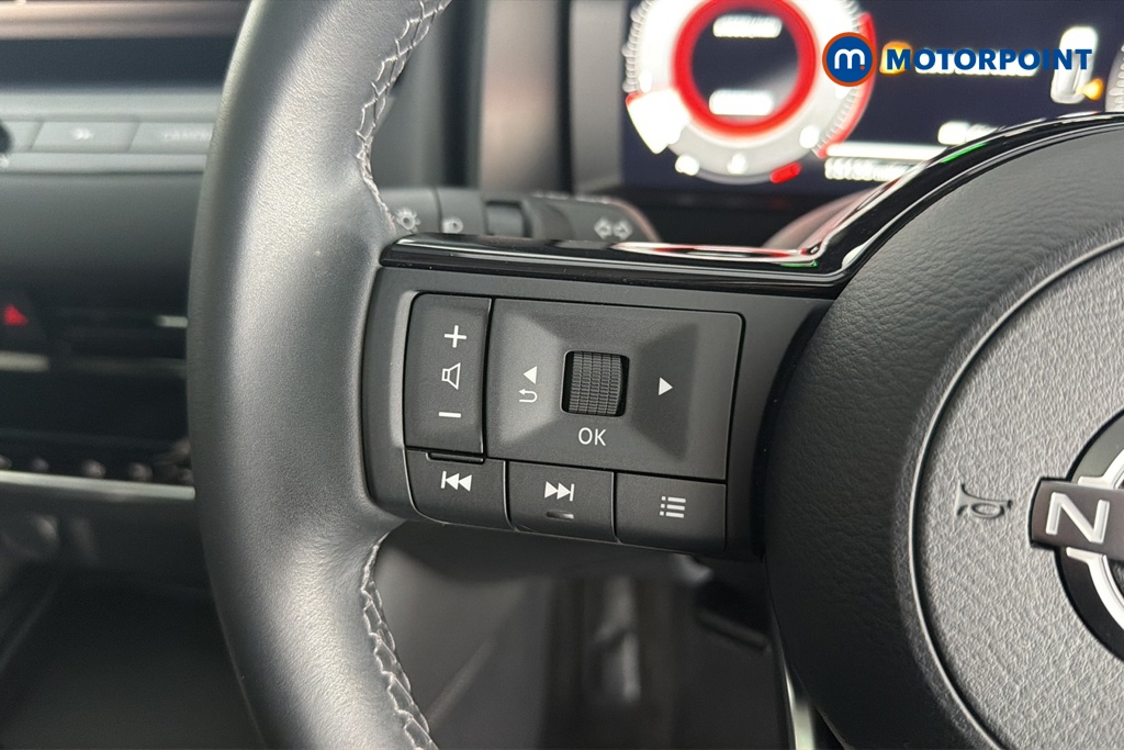 Nissan Qashqai N-Connecta Manual Petrol SUV - Stock Number (1678970) - 4th supplementary image