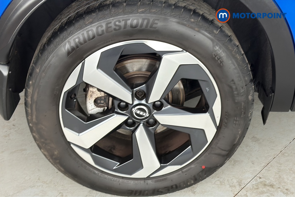 Nissan Qashqai N-Connecta Manual Petrol SUV - Stock Number (1678970) - 46th supplementary image