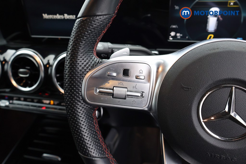 Mercedes-Benz GLB Amg Line Automatic Petrol SUV - Stock Number (1679106) - 6th supplementary image