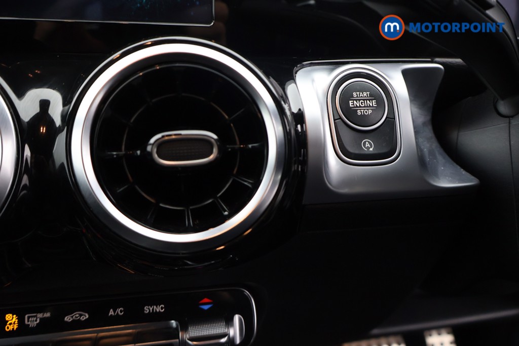 Mercedes-Benz GLB Amg Line Automatic Petrol SUV - Stock Number (1679106) - 13th supplementary image