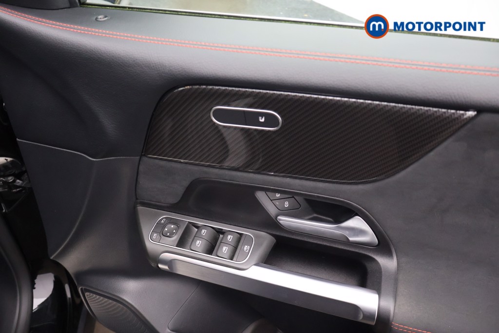 Mercedes-Benz GLB Amg Line Automatic Petrol SUV - Stock Number (1679106) - 21st supplementary image