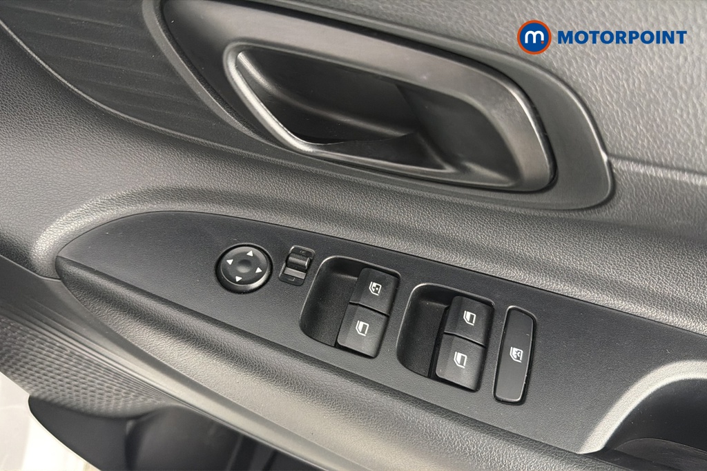 Hyundai I20 Advance Automatic Petrol Hatchback - Stock Number (1679244) - 19th supplementary image