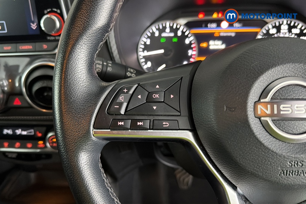 Nissan Juke Tekna Manual Petrol SUV - Stock Number (1679700) - 4th supplementary image