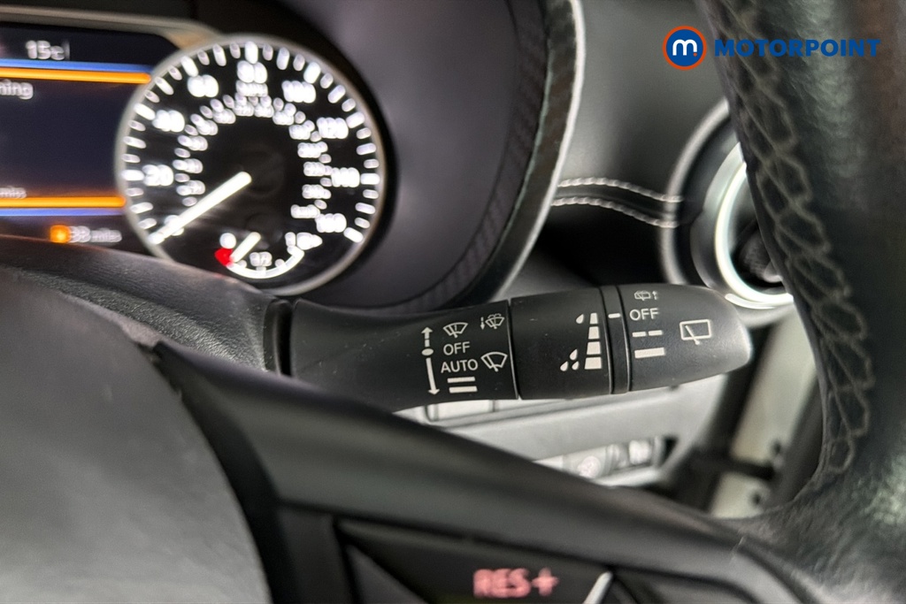 Nissan Juke Tekna Manual Petrol SUV - Stock Number (1679700) - 6th supplementary image