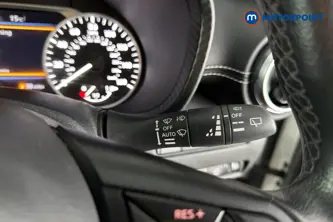 Nissan Juke Tekna Manual Petrol SUV - Stock Number (1679700) - 6th supplementary image