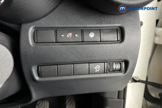Nissan Juke Tekna Manual Petrol SUV - Stock Number (1679700) - 11th supplementary image