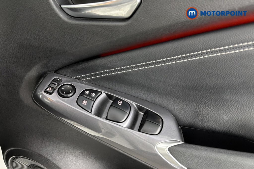 Nissan Juke Tekna Manual Petrol SUV - Stock Number (1679700) - 19th supplementary image
