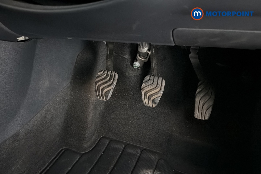 Nissan Juke Tekna Manual Petrol SUV - Stock Number (1679700) - 24th supplementary image
