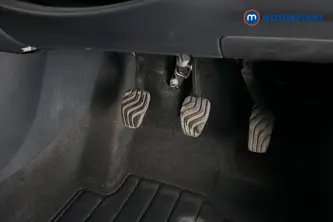 Nissan Juke Tekna Manual Petrol SUV - Stock Number (1679700) - 24th supplementary image