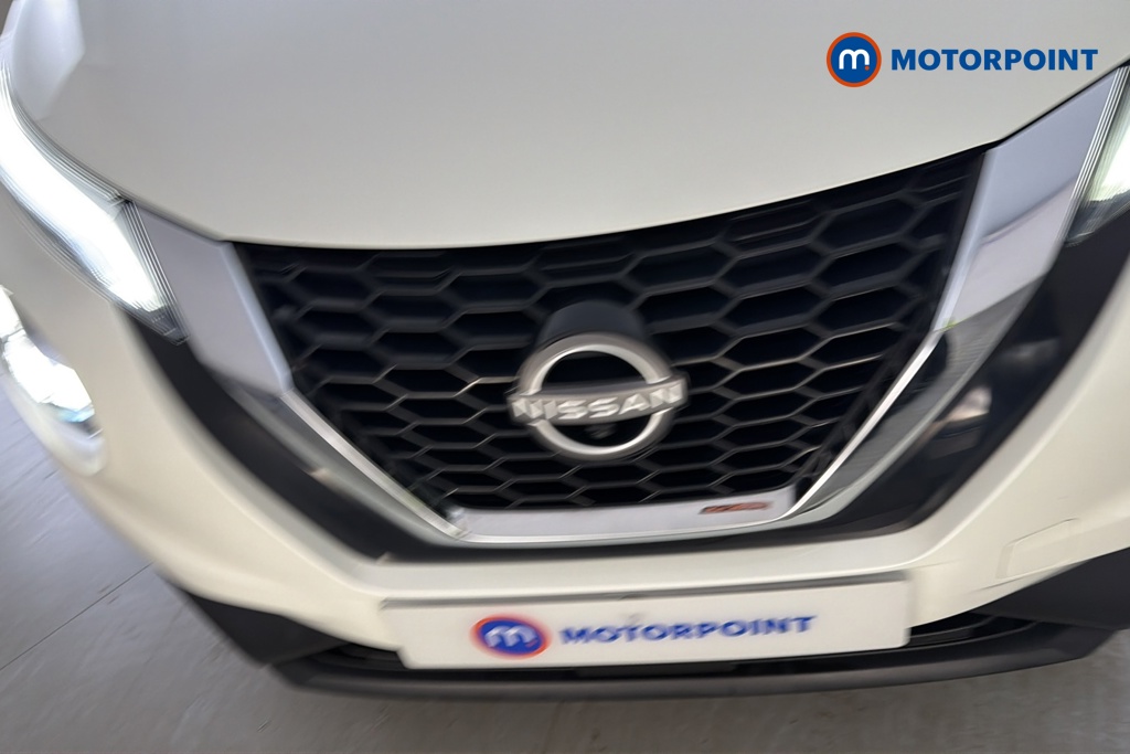Nissan Juke Tekna Manual Petrol SUV - Stock Number (1679700) - 43rd supplementary image