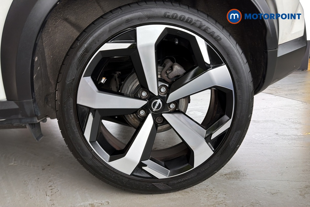Nissan Juke Tekna Manual Petrol SUV - Stock Number (1679700) - 45th supplementary image