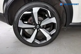 Nissan Juke Tekna Manual Petrol SUV - Stock Number (1679700) - 46th supplementary image