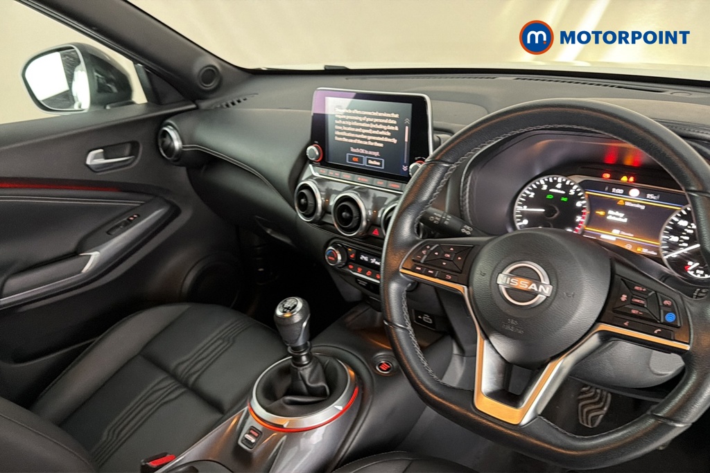 Nissan Juke Tekna Manual Petrol SUV - Stock Number (1679700) - 1st supplementary image