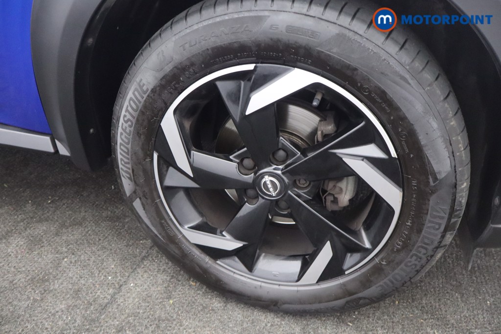 Nissan Juke N-Connecta Manual Petrol SUV - Stock Number (1679908) - 16th supplementary image