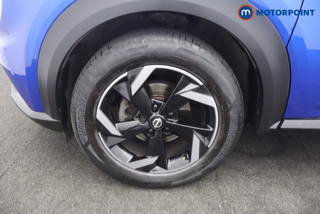 Nissan Juke N-Connecta Manual Petrol SUV - Stock Number (1679908) - 18th supplementary image