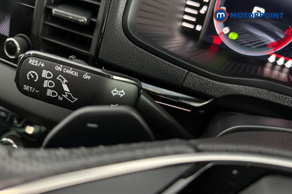 Skoda Karoq Sportline Automatic Petrol SUV - Stock Number (1679926) - 5th supplementary image