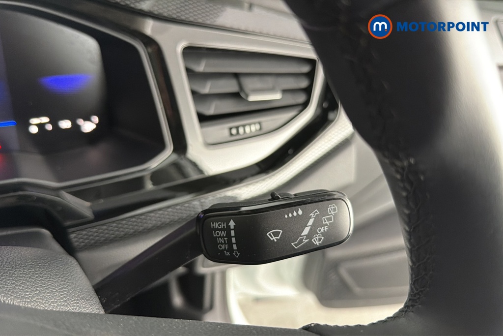 Volkswagen Polo Life Manual Petrol Hatchback - Stock Number (1680203) - 6th supplementary image