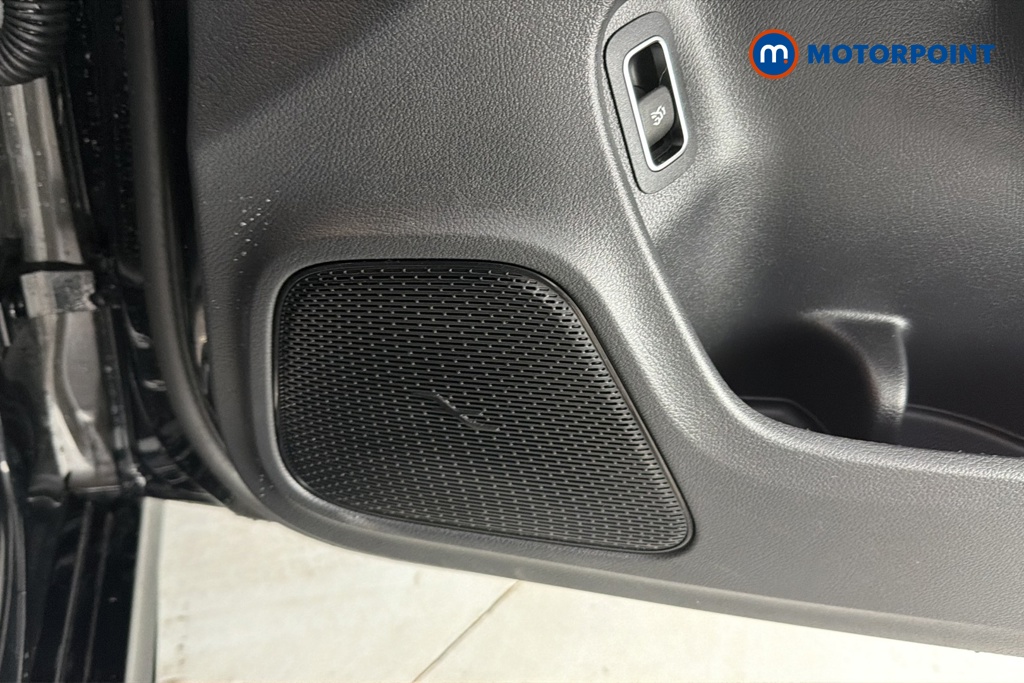 Mercedes-Benz CLA Amg Line Automatic Petrol Coupe - Stock Number (1680775) - 21st supplementary image