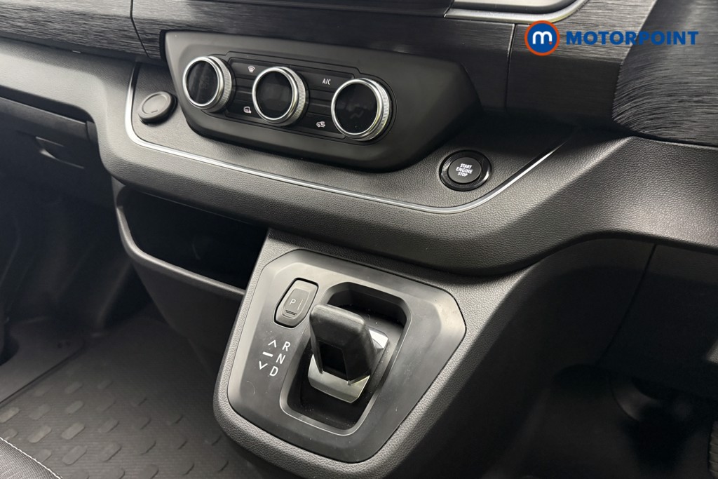 Renault Trafic Extra Sport Automatic Diesel Panel Van - Stock Number (1680819) - 8th supplementary image