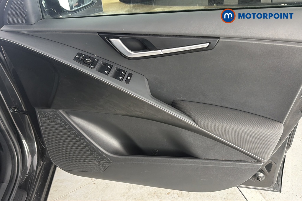 KIA Niro 3 Automatic Petrol-Electric Hybrid SUV - Stock Number (1681174) - 18th supplementary image