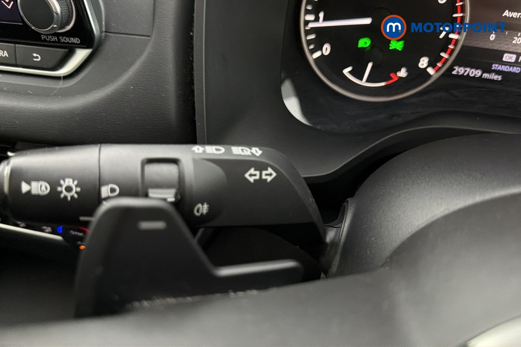 Nissan Qashqai Acenta Premium Automatic Petrol SUV - Stock Number (1681865) - 5th supplementary image