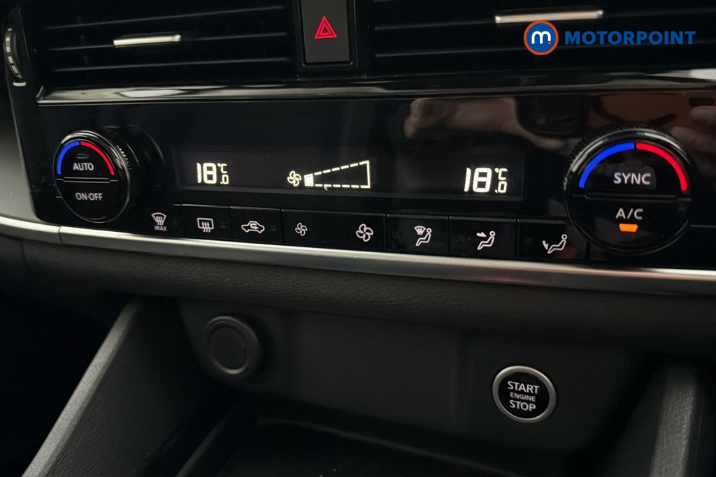 Nissan Qashqai Acenta Premium Automatic Petrol SUV - Stock Number (1681865) - 12th supplementary image
