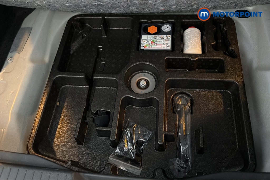 Nissan Qashqai Acenta Premium Automatic Petrol SUV - Stock Number (1681865) - 33rd supplementary image