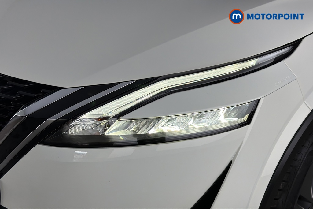 Nissan Qashqai Acenta Premium Automatic Petrol SUV - Stock Number (1681865) - 42nd supplementary image
