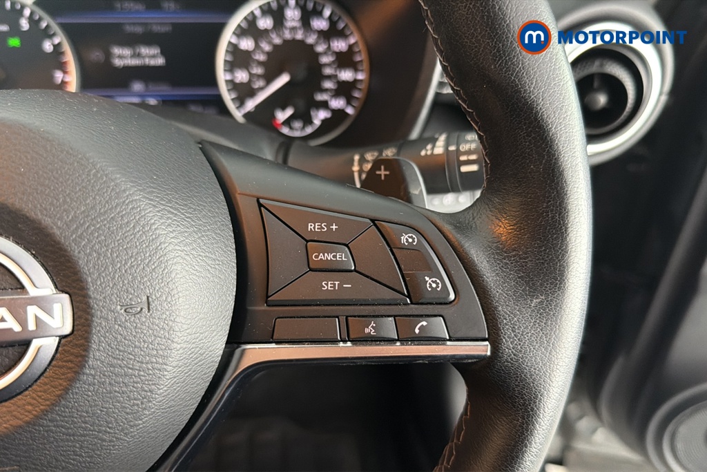 Nissan Juke N-Connecta Automatic Petrol SUV - Stock Number (1682199) - 3rd supplementary image