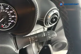 Nissan Juke N-Connecta Automatic Petrol SUV - Stock Number (1682199) - 6th supplementary image