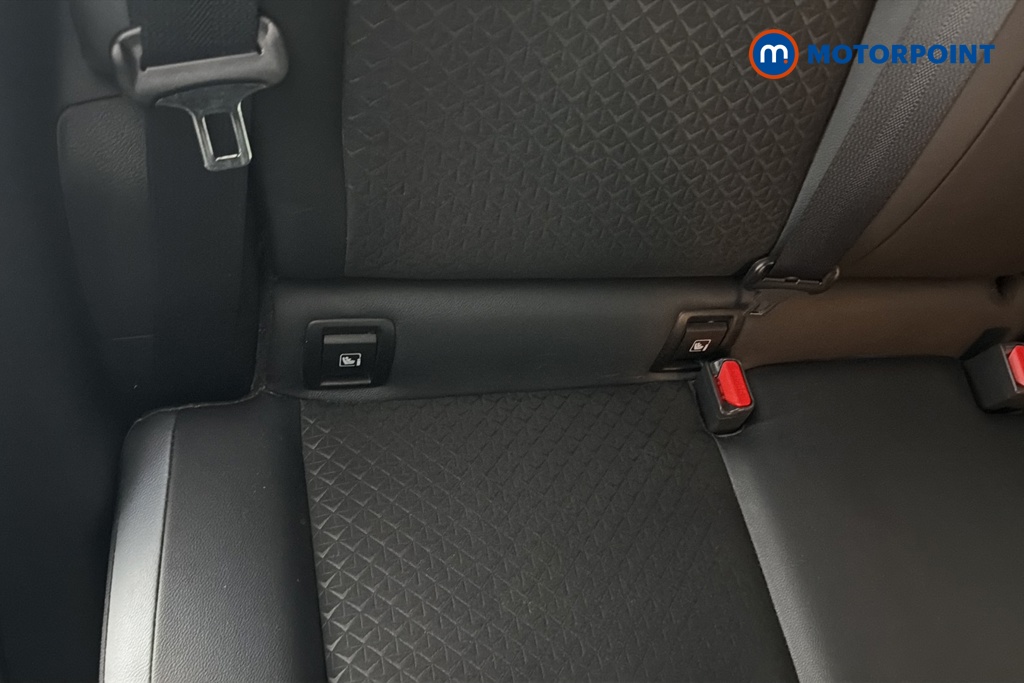 Nissan Juke N-Connecta Automatic Petrol SUV - Stock Number (1682199) - 27th supplementary image