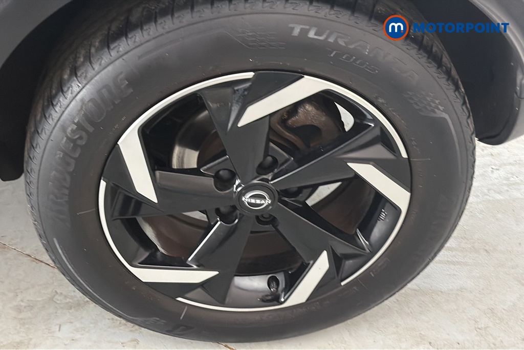 Nissan Juke N-Connecta Automatic Petrol SUV - Stock Number (1682199) - 45th supplementary image
