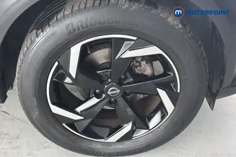 Nissan Juke N-Connecta Automatic Petrol SUV - Stock Number (1682199) - 47th supplementary image
